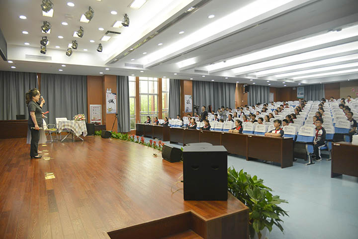 ѧ���۾�������ȡ����